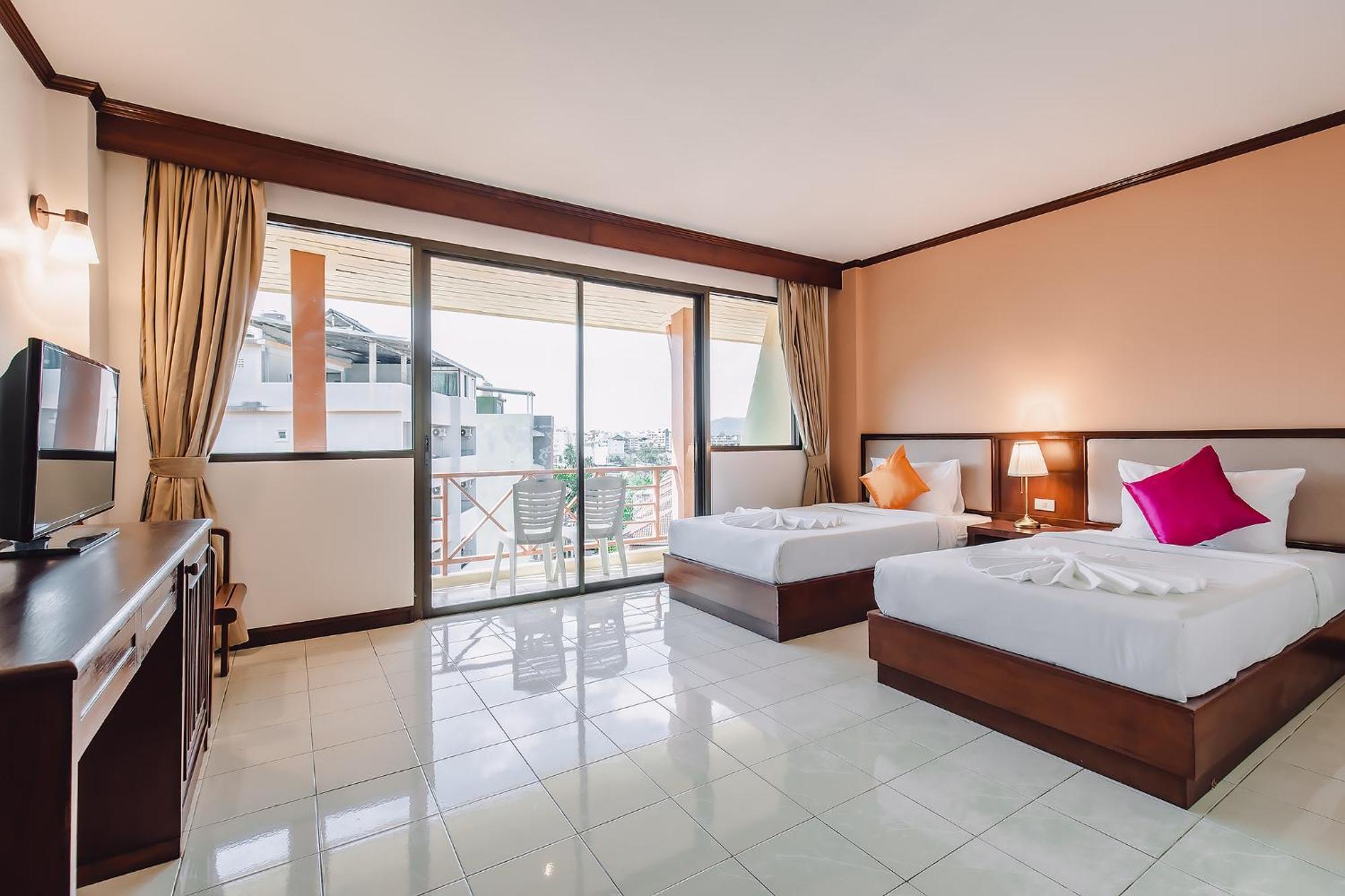 Bauman-Ville Hotel Patong Zewnętrze zdjęcie