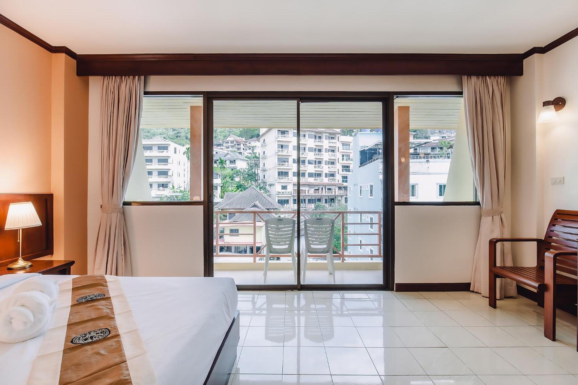 Bauman-Ville Hotel Patong Zewnętrze zdjęcie